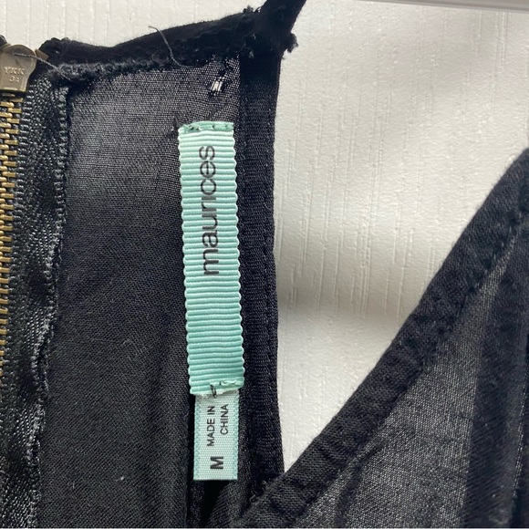 Detailed Mini Dress - Picture 4 of 5